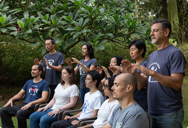 Vivência em grupo - prática de imposição de mãos